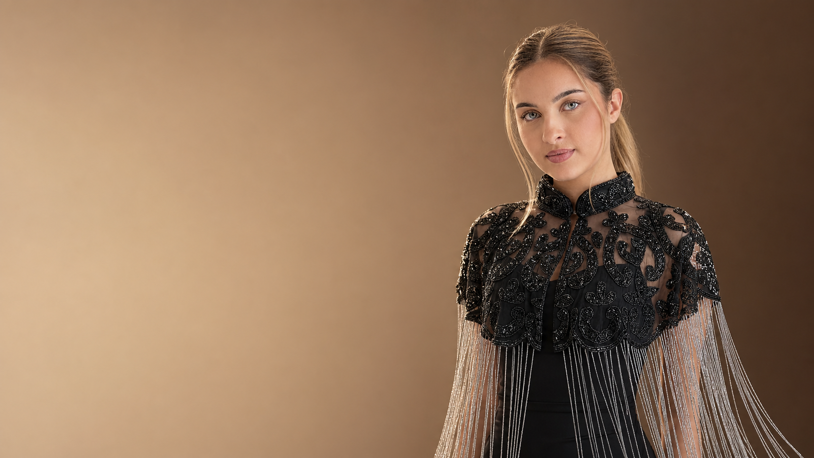 DIFFA fashion cape